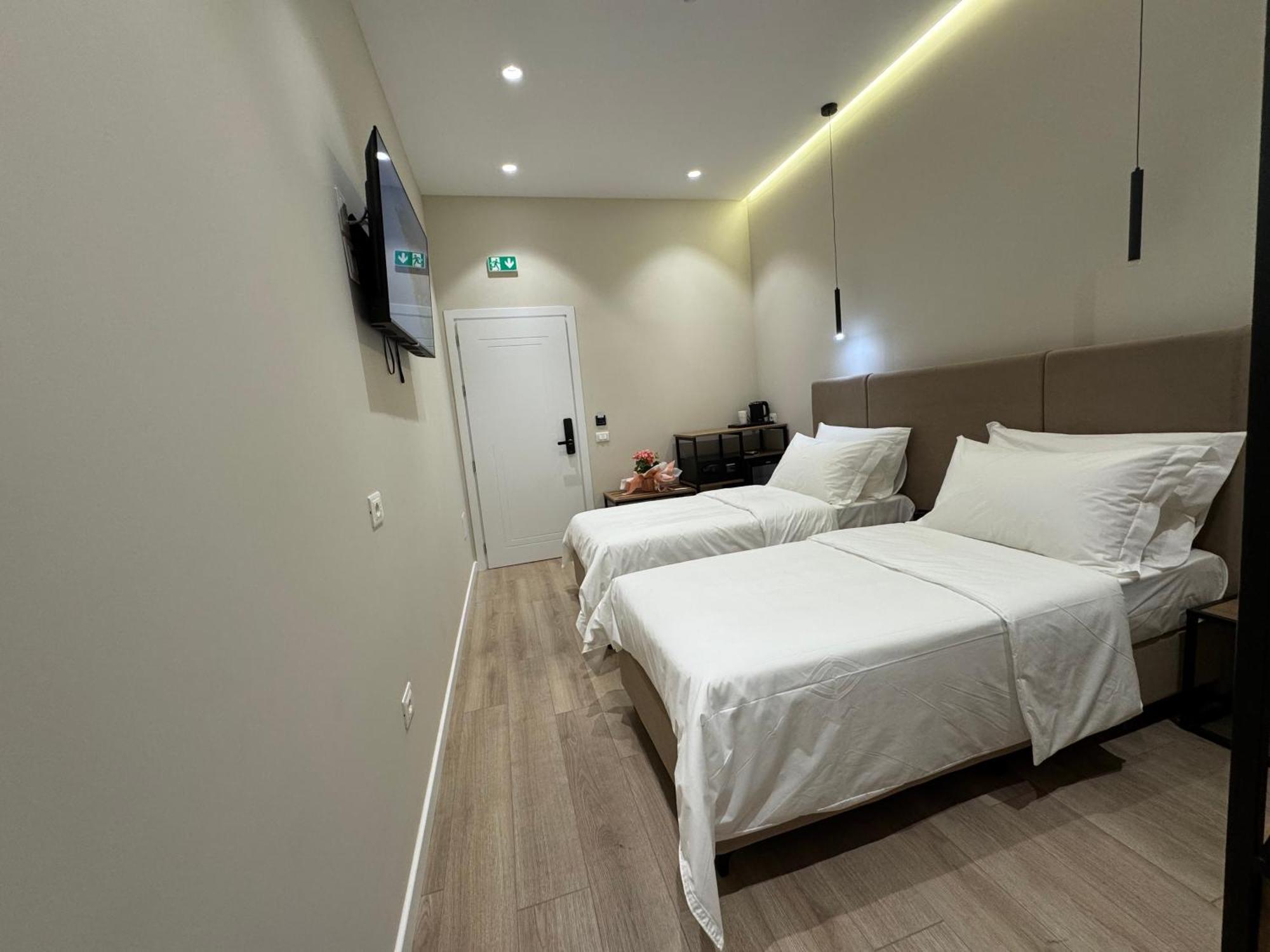 Hotel At Mimosa Street